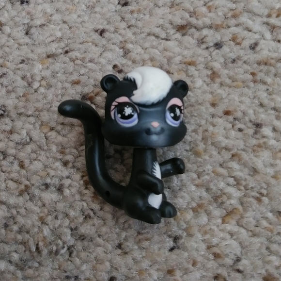 Littlest pet shop skunk - Picture 1 of 3